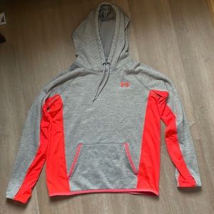 Underarmour sweatshirt